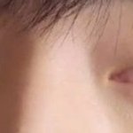 남자 갈색 눈 vs <b>검은색</b> 눈