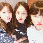 김보라도 <b>악뮤</b> 이수현도…'절친' 김새론 빈소서 통곡