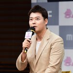 사랑으로" 전현무, 대상 받자마자 <b>연초</b> 경사났네..."대형 프로젝트...