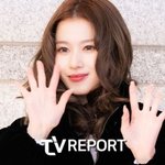 '프라다 앰버서더' 사나, 리블리한 공항 패션으로 감각 뽐내