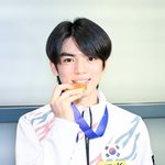 [단독] '男 피겨 최초 금메달' 차준환, 유재석 이어 강호동과...