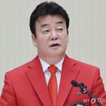 [단독]백종원, '가스통 옆 요리' 해명에도…"그자체로 위법"...