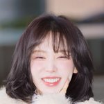 반하고야말듯한 러블리 눈웃음’ (웬디의 영스트리트 출근길) [<b>HD</b>포토]