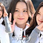 봄' 블랙핑크 지수, 청바지+미니백+애교 3종 세트 [<b>MD</b>현장]