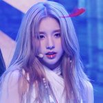 근데 난 <b>중소</b> 느낌이라는 거 공감 못하겠음