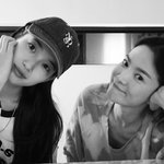 송혜교, 수지 가수 컴백 응원..여신들의 훈훈 우정