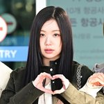 [현장포토] "두근두근, 눈맞춤"…<b>휴이</b>, 하트 플러팅