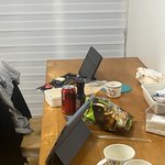 먹은거 치우라하면 ‘나랑 싸우고싶어?’라는 동생