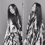 손예진, 반달 눈웃음 싹 빼고 본업 중…현빈이 이래서 반했구나