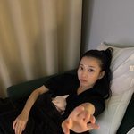 故설리 고양이 <b>입양</b>한 절친 김선아 근황 “제일 행복한..시간아 멈춰...