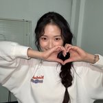김혜윤, 애교 넘치는 손하트…러블리 한도 초과 [<b>DA</b>]