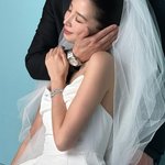 결혼 아이린, <b>듬직</b>한 예비남편 포옹에 수줍은 미소 “너무 사랑스러워”