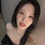 웬디, <b>SM</b> 콘서트 불참→재계약 안갯속 밝은 셀카 “공주 웬디”