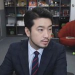 솔직히 둘 중에 누가 더 잘생겼다 생각함?
