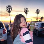 장원영, 노을 속 빛나는 일상…화보 같은 감성 미모 [SNS]