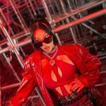 제시, '팬 폭행 방관 논란' 후 근황…마닐라서 파격 자태