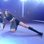 안유진 다리 개 <b>길다</b>