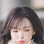 ‘민들레 홀씨보다 보드라운’ (웬디의 영스트리트 출근길) [<b>HD</b>포토]