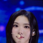 <b>지우</b> 너무 예쁘다