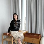 이시안, 육준서 반할 외모…화사한 봄 맞이 룩 완성[<b>SNS</b>는 지금]