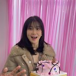 이보영, 불법 안락사 돕는 의사 됐다..왕관 쓰고 ‘활짝’ 미소