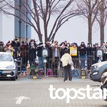 레드벨벳 웬디, ‘다람쥐를 닮은 <b>DJ</b>를 보기 위해 모인 사람들’...