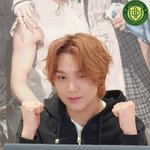 <b>NCT</b> 해찬 이마에 모발이식? 문신?