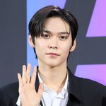 라이즈 <b>은</b><b>석</b> 이국적으로 생긴편 아냐?