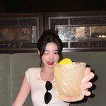 아이브 장원영, 어쩜 이렇게나 인형 비주얼..팬심 홀리는 상큼발랄...