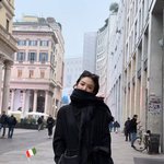 송혜교, 품격이 느껴지는 올블랙..<b>이태</b>리서 미모 리즈 갱신