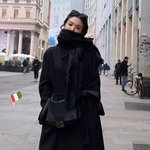 송혜교, 올블랙 패션으로 시크한 매력…가려도 빛나는 미모 [<b>MD</b>스타]