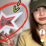 [모두드루와] <b>리사</b> 개인응원봉 만든 거 어떻게 생각해?