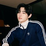 스니커즈 광고 찍은 피겨 선수 출신 남<b>돌</b>