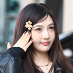 레드벨벳크러쉬 조이 '곰돌이 핀으로 큐트미 <b>UP</b>'