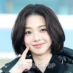 [팝업]카리나 is 뭔들, 단발 변신 반응 폭발..<b>AI</b>도 울고 갈...