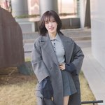 듯한 그레이 코트 룩’ (웬디의 영스트리트 출근길) [<b>HD</b>포토]