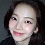 카리나 단발vs<b>장발</b> 뭐가 더 이쁨?