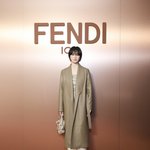 송혜교, 아무나 소화 못하는 숏컷…밀라노 패션위크 점령