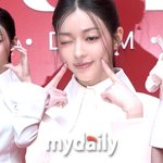 '159cm 41kg' 오마이걸 유아, 킬힐→극<b>세사</b> 각선미 '시선...