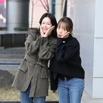 [포토] 경수진-최유정 '12시엔 주<b>영현</b> 출근 완료'