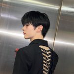 성한빈 등짝, <b>인간문화재</b>로 지정합시다