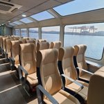 3천원 한강 버스 타보니…탁 트인 <b>통창</b> 시원한 시야