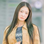 [움짤] 이세영, <b>옷소매</b> 곱게 접고