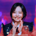 <b>이</b><b>안</b> 웃는거 되게 누구닮았는데
