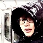 김혜수, 지하철 탄 소탈한 톱배우…얼굴도 안 가리고 <b>털털</b>