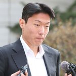 [단독] ‘황의조 <b>불법</b> 촬영’ 피해자 “꽃뱀처럼 프레임 씌워”