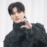[포토] <b>우영</b>, 하트 함께해요~