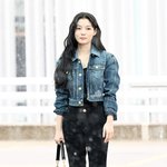 김유정 ‘<b>청재킷</b> 하나만 걸쳐도 공항패션 완성’[포토엔HD]