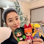 김혜수, 수수+화려함 모두 소화 <b>OK</b>…굳건한 동안 미모 [스타샷]