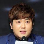 박현빈, 고속도로 4중 <b>추돌</b> 사고…"오른쪽 다리 안 움직여"...